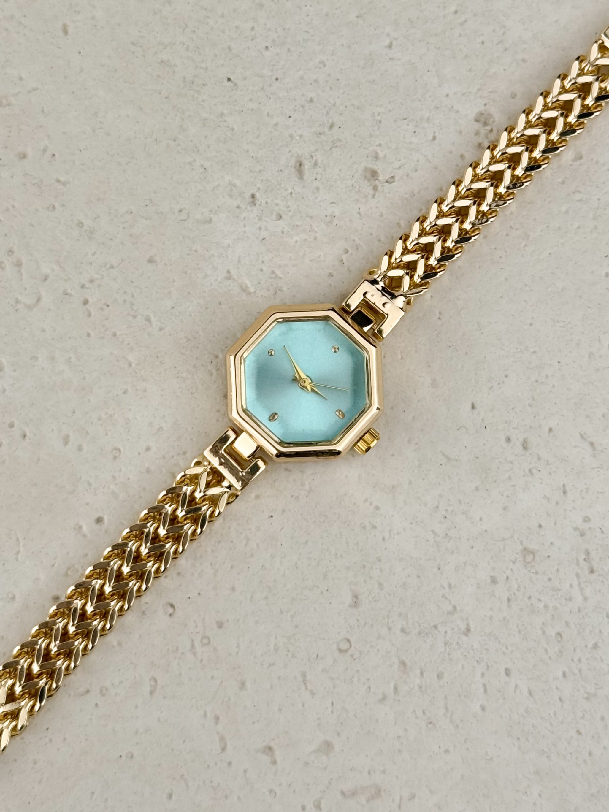 Watch 27