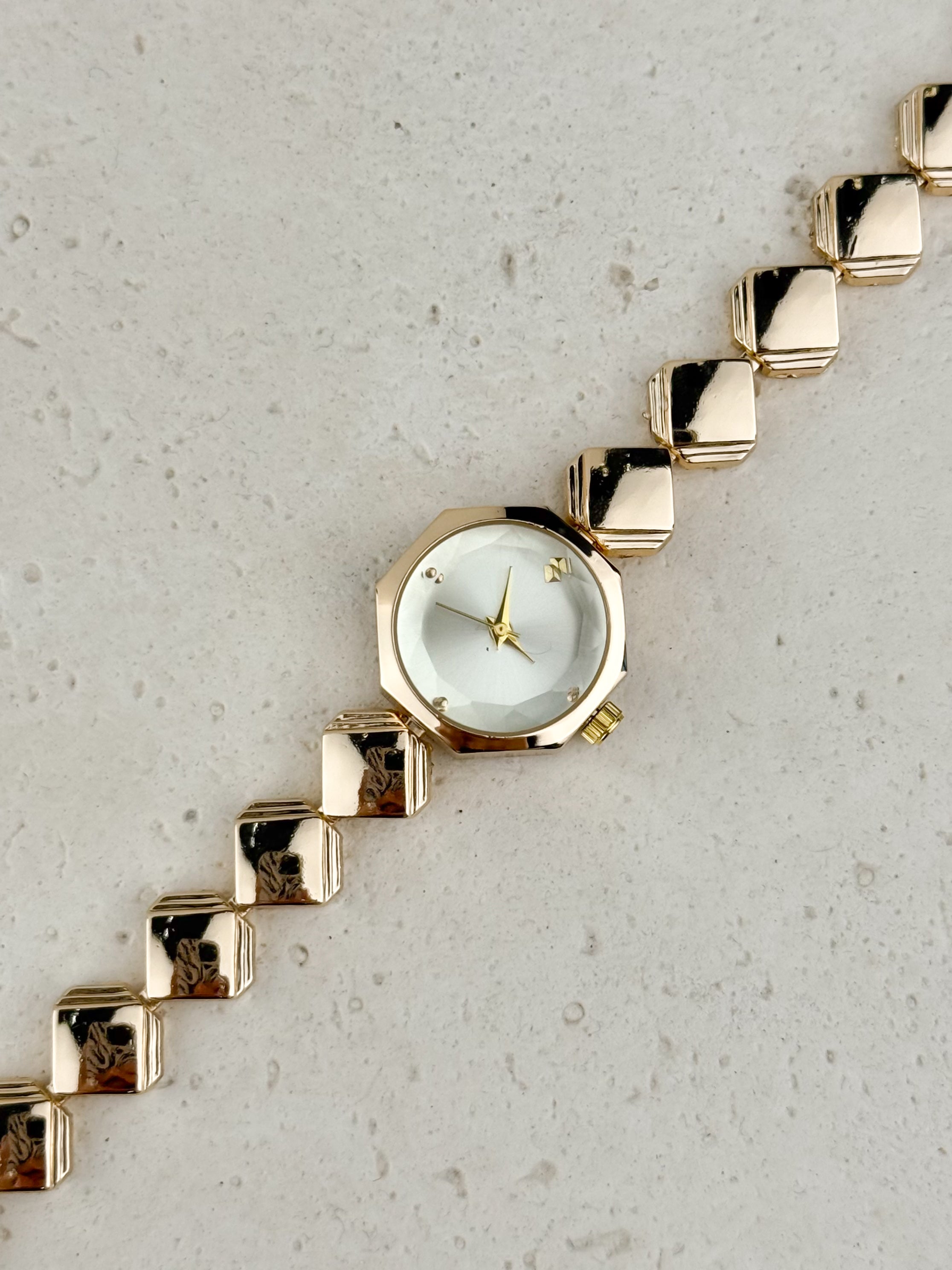 Watch 26