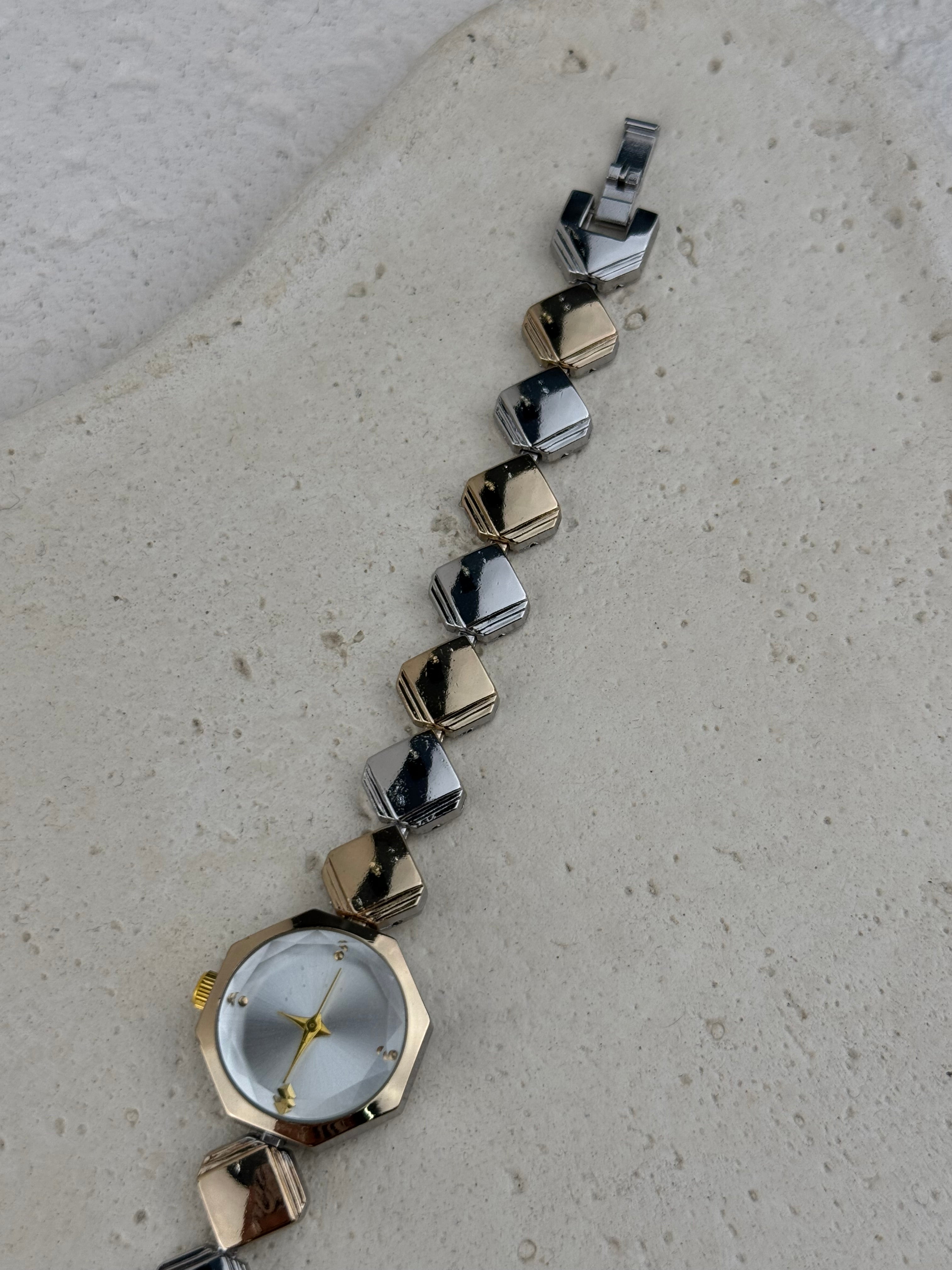 Watch 14