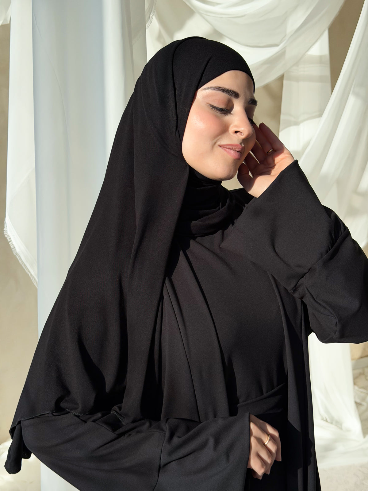 وقار | عباية-أسود