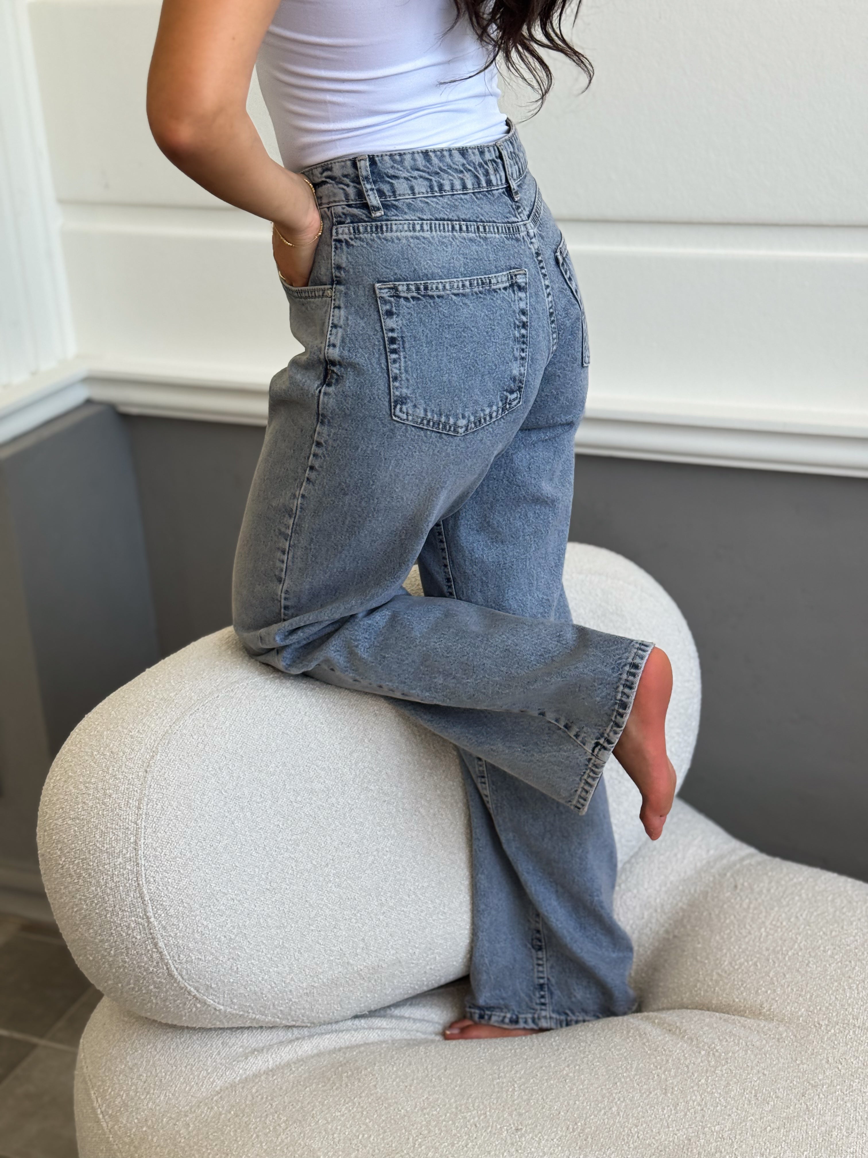 JEANS -2025