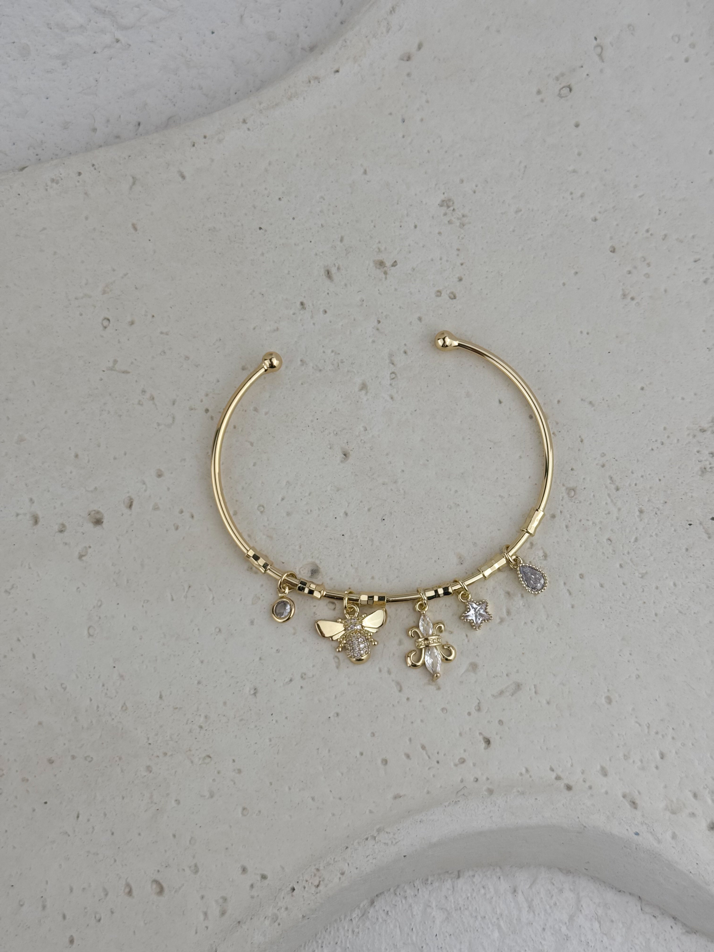 Bracelet 11