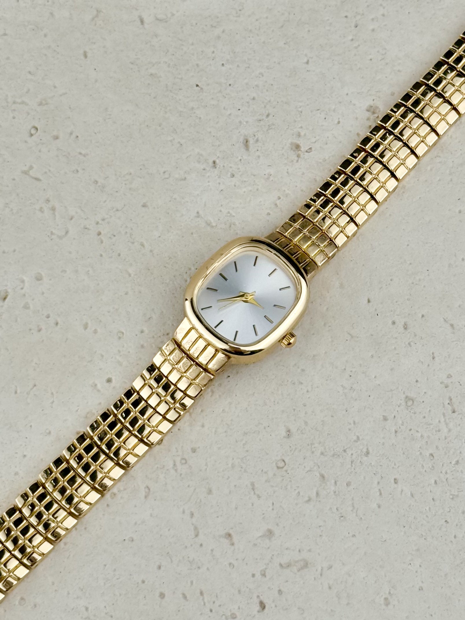 Watch 12