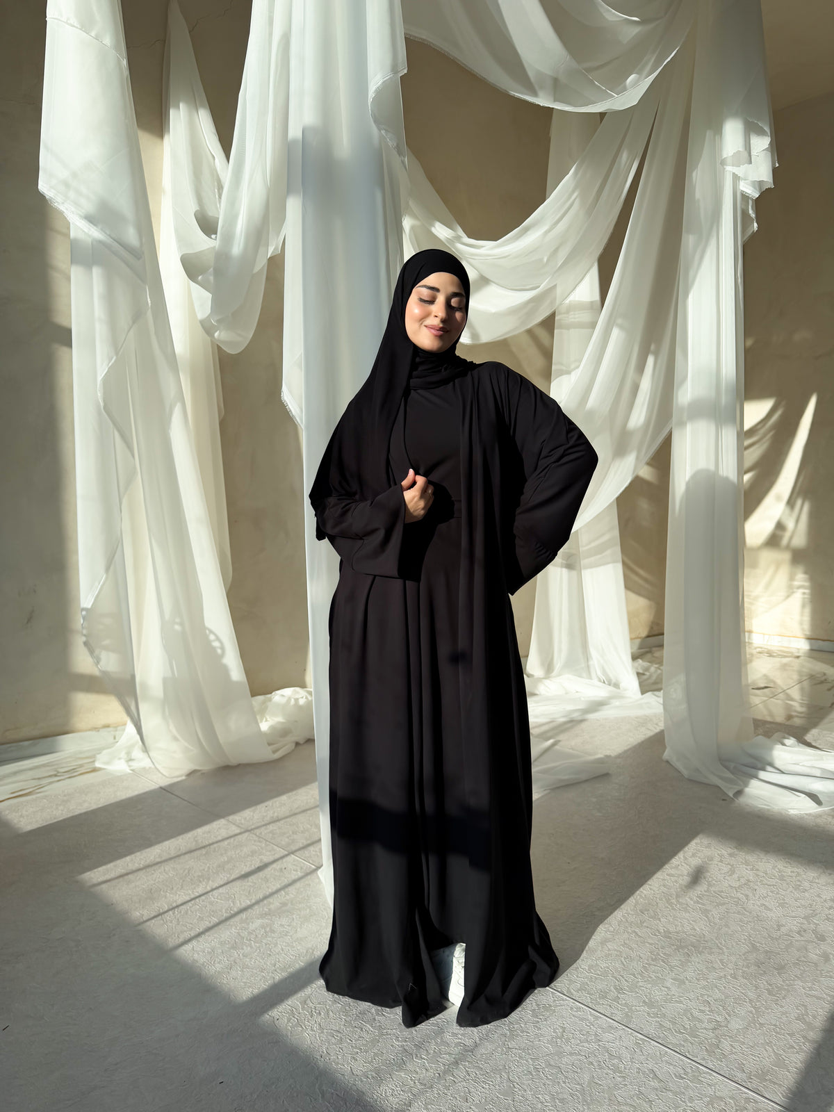 وقار | عباية-أسود