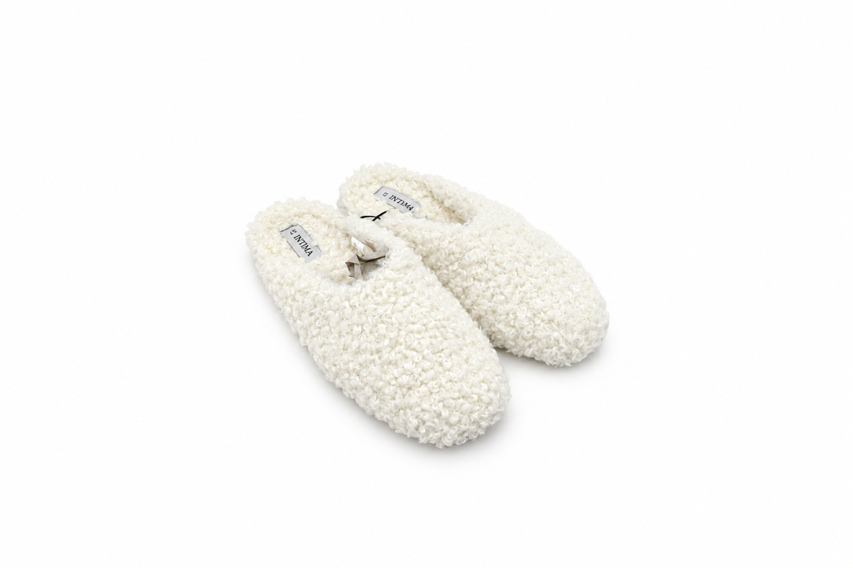 Fluffy Slippers- White